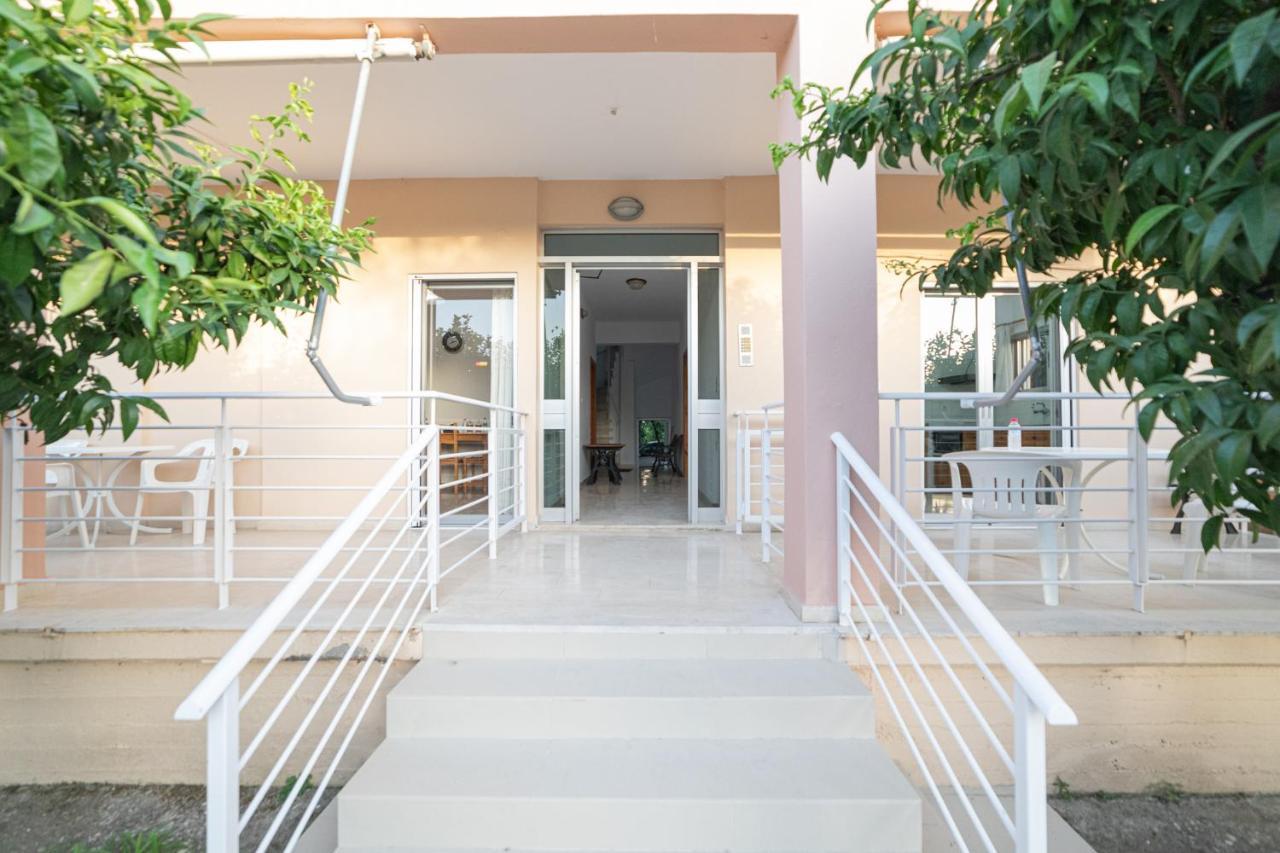 Olive Apartments Elaionas 엘레오나스 외부 사진