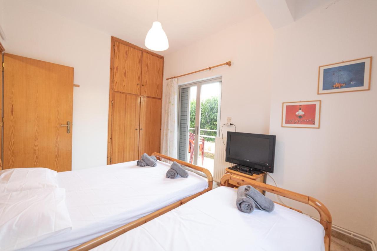 Olive Apartments Elaionas 엘레오나스 외부 사진